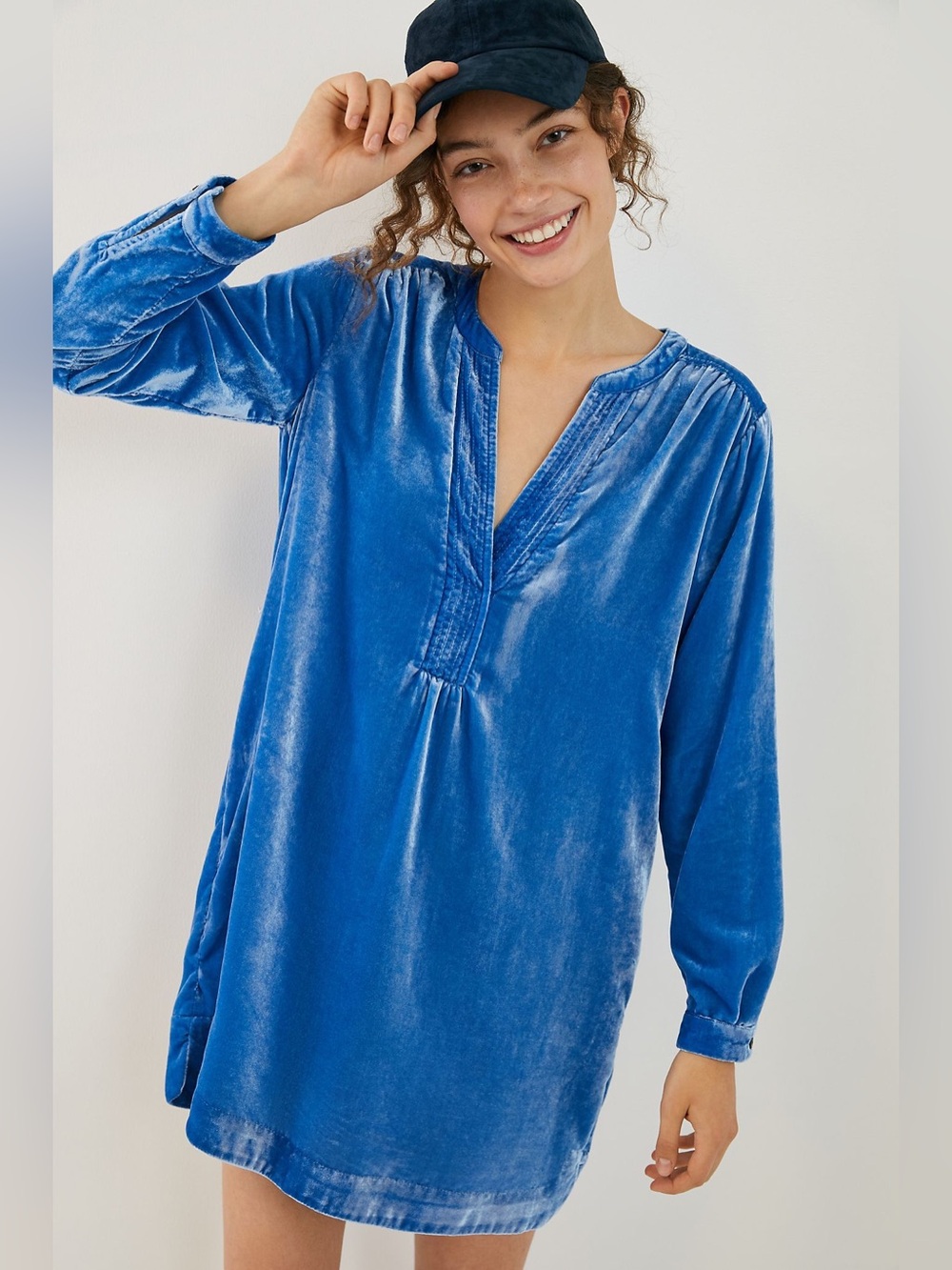 Anthropologie melody velvet tunic blue size small